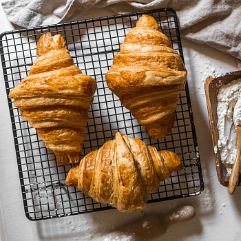 Круассан класический 01