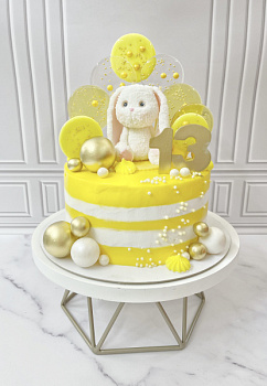 Торт "Зайка" с леденцами 01