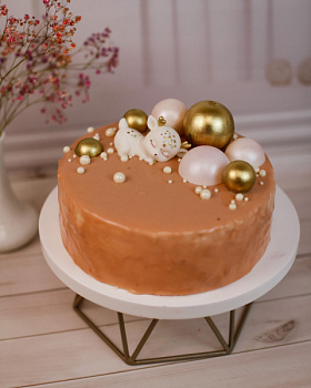 Торт "Праздничный" Карамельный 01
