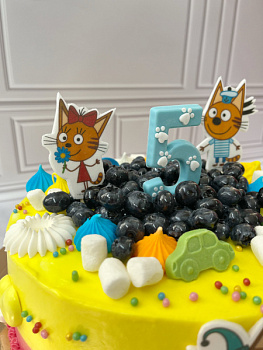 Торт "Три кота" со свежей голубикой 01