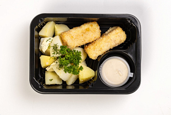 Филе минтая в сухарях панко с картофелем отварным 01