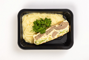 Запеканка из куриной печени с брокколи с пюре картофельным 01